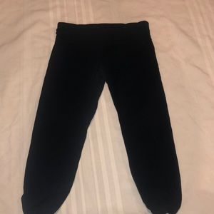 Calvin Klein Yoga Capris